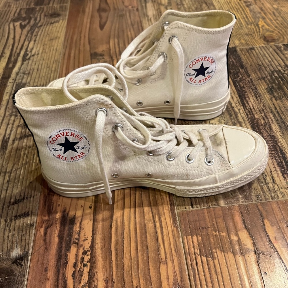 Converse! - Picture 3 of 5